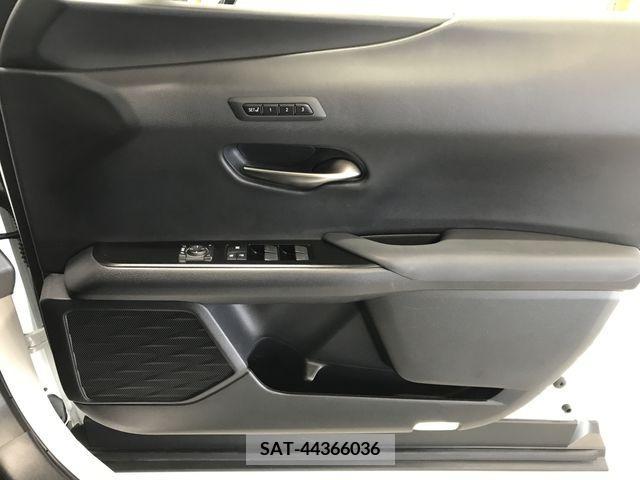 Lexus UX 2019-09 334368-14