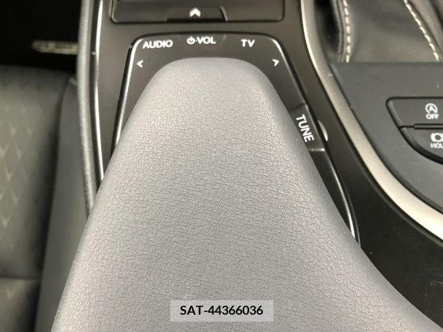 Lexus UX 2019-09 334368-24