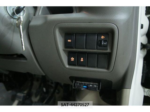 Suzuki EVERY 2018-03 245237-3