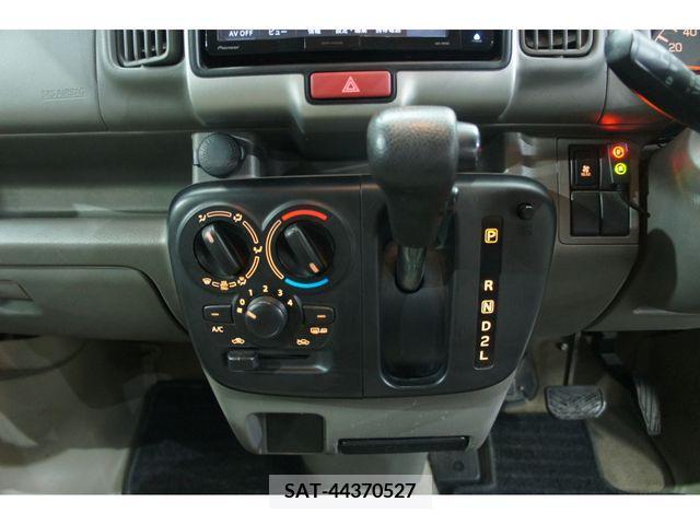 Suzuki EVERY 2018-03 245237-9