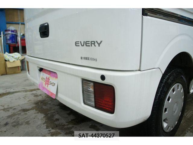 Suzuki EVERY 2018-03 245237-17