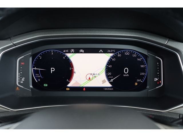 VolksWagen T-ROC 2021-03 19047-13
