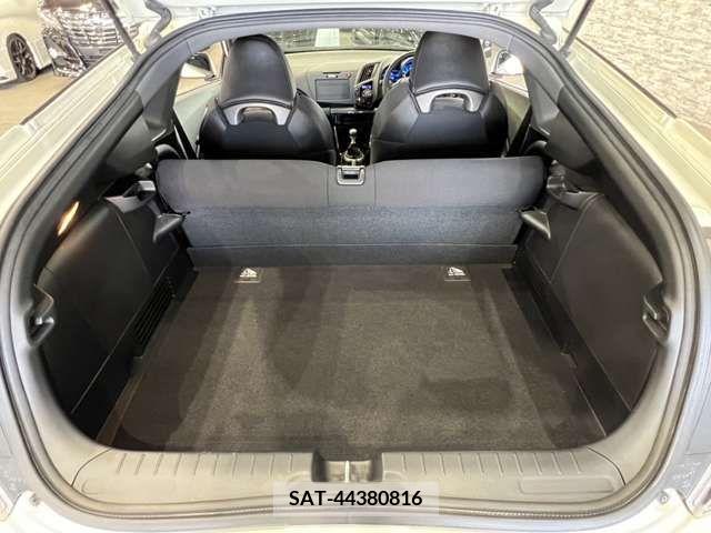 Honda CR-Z 2012-03 338984-6