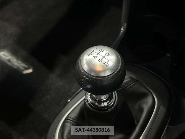 Honda CR-Z 2012-03 338984-4