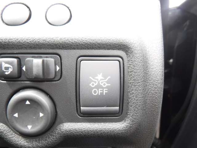 Nissan NOTE 2018-07 7053-9