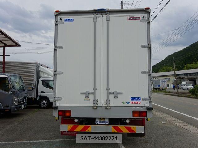 Isuzu FORWARD 2019-04 302752-4