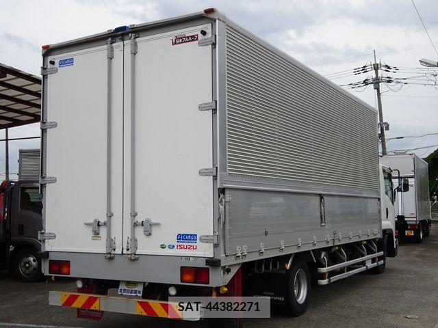 Isuzu FORWARD 2019-04 302752-3