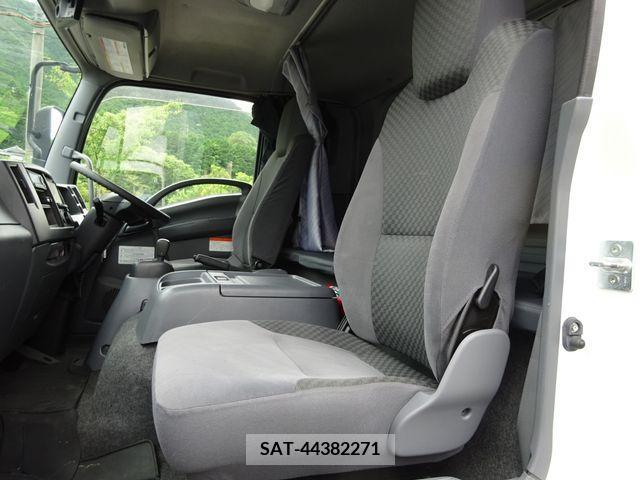 Isuzu FORWARD 2019-04 302752-17