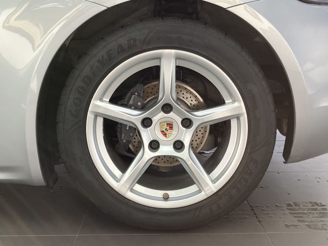 Porsche CAYMAN 2018-03 187305-18