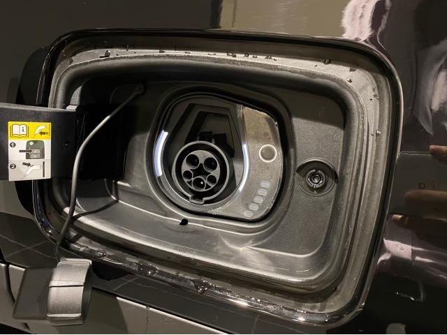 Jeep RENEGADE 2023-02 12694-10