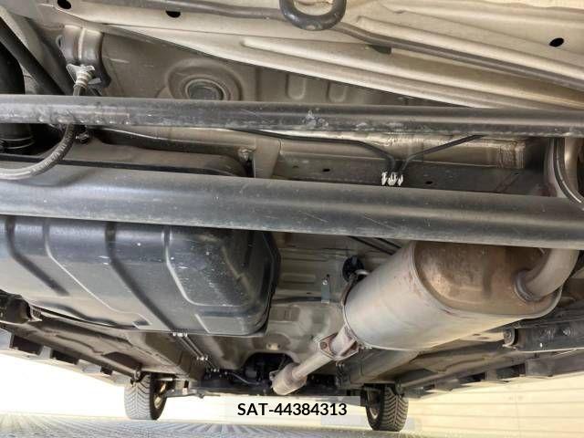 Suzuki SOLIO 2012-01 368394-19
