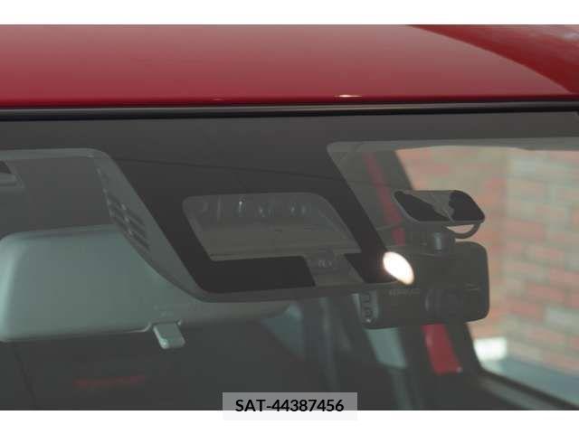 Suzuki SWIFT 2018-11 345245-14
