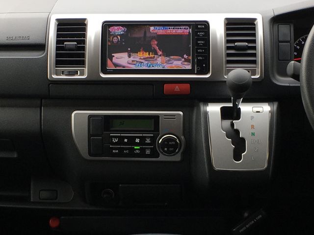 Toyota HIACE VAN 2014-11 193057-6