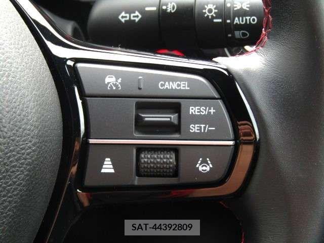 Honda CIVIC 2021-11 238291-10