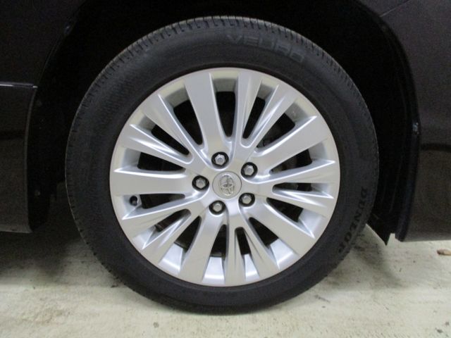 Toyota VELLFIRE 2012-01 182236-25
