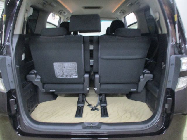 Toyota VELLFIRE 2012-01 182236-11