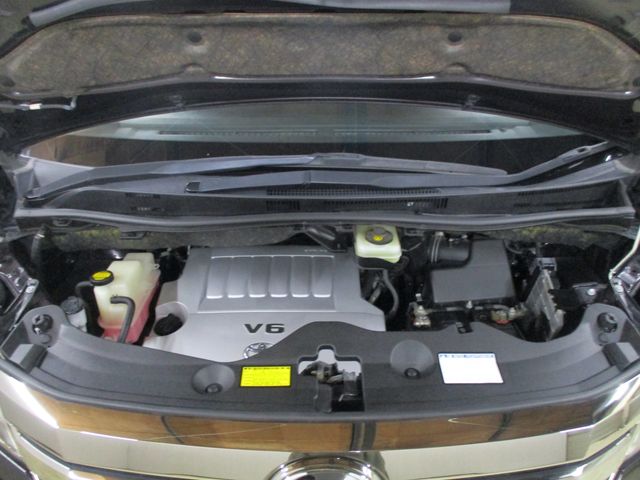 Toyota VELLFIRE 2012-01 182236-24