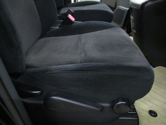 Toyota VELLFIRE 2012-01 182236-7