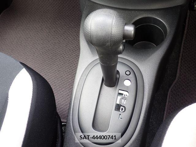 Nissan NOTE 2017-05 365309-8