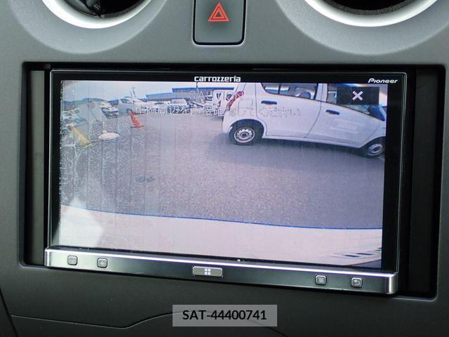 Nissan NOTE 2017-05 365309-4