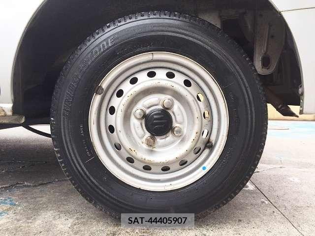 Suzuki EVERY 2012-05 325440-3