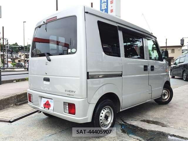 Suzuki EVERY 2012-05 325440-2