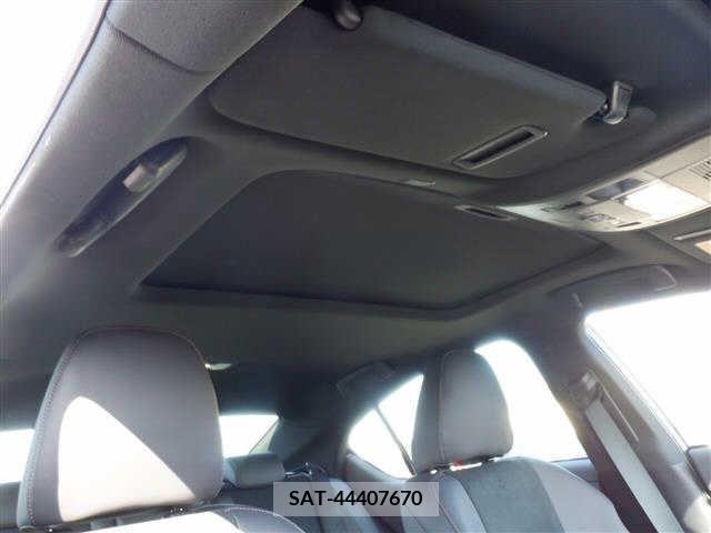 Lexus IS 2022-11 204662-8