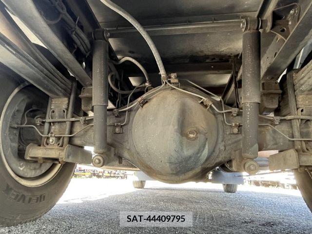 Hino DUTRO 2006-01 371735-24