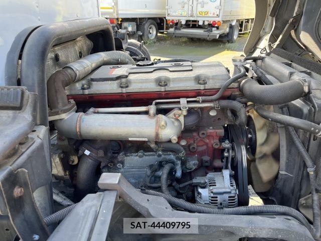Hino DUTRO 2006-01 371735-23