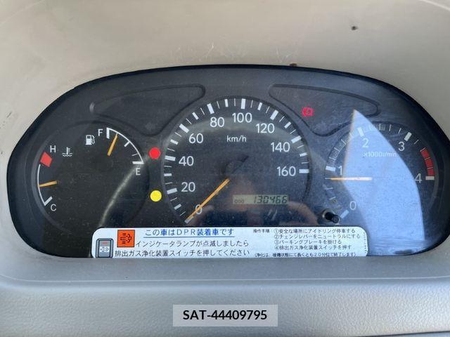 Hino DUTRO 2006-01 371735-19