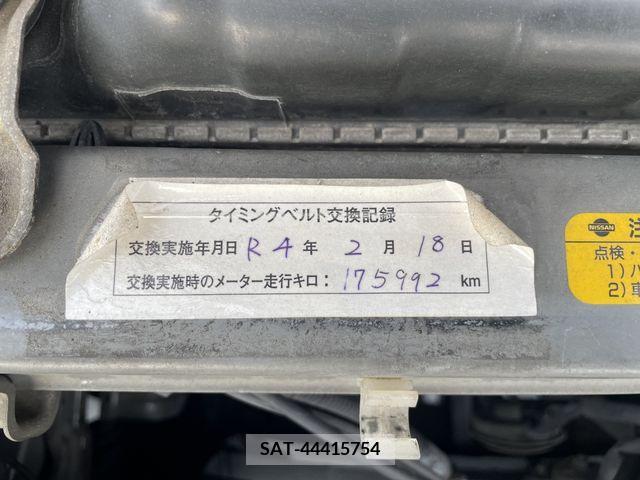 Nissan SKYLINE 2000-05 222977-27