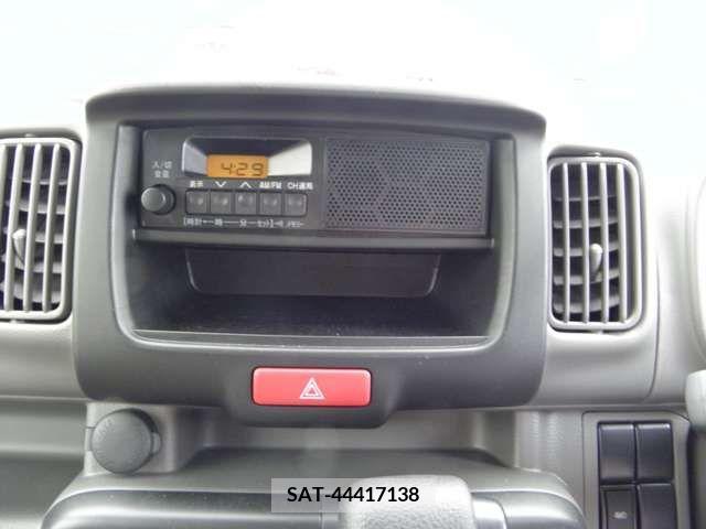 Suzuki EVERY 2023-09 390727-13