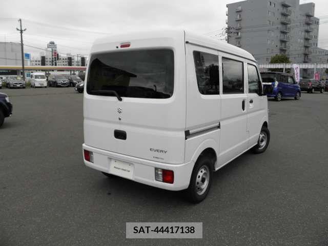 Suzuki EVERY 2023-09 390727-1