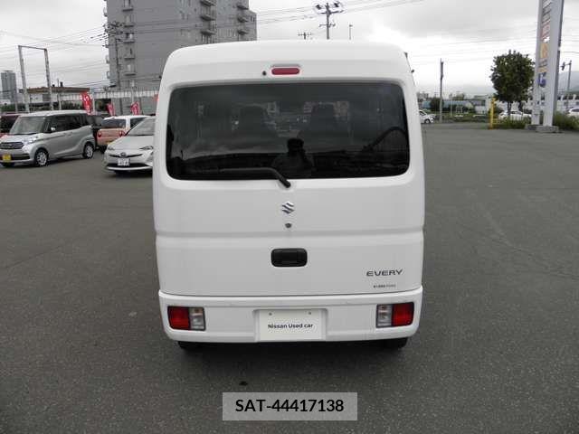 Suzuki EVERY 2023-09 390727-5