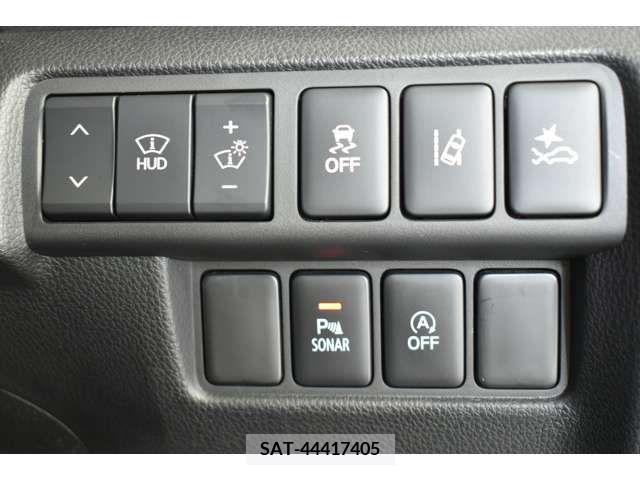 Mitsubishi ECLIPSE CROSS 2019-02 200168-9