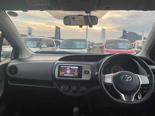 Toyota VITZ 2015-12 185815-10