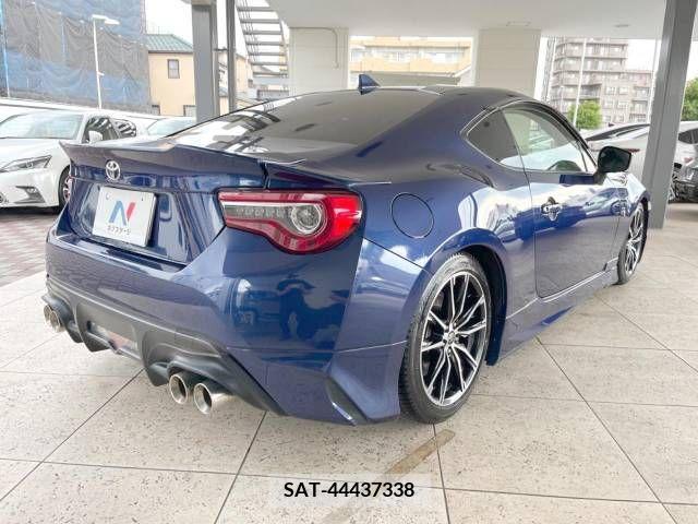 Toyota 86 2017-02 377008-18