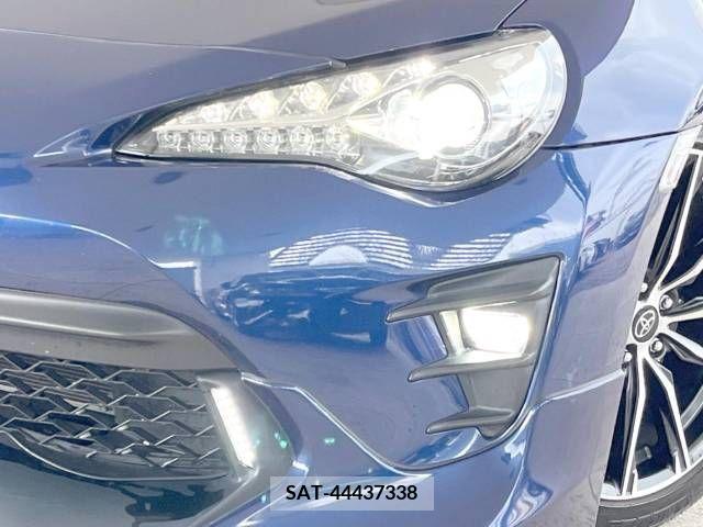Toyota 86 2017-02 377008-13