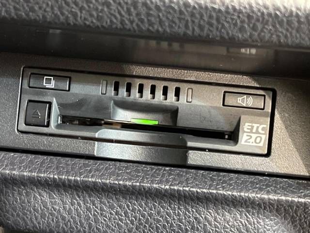 Toyota VOXY 2017-12 8470-9