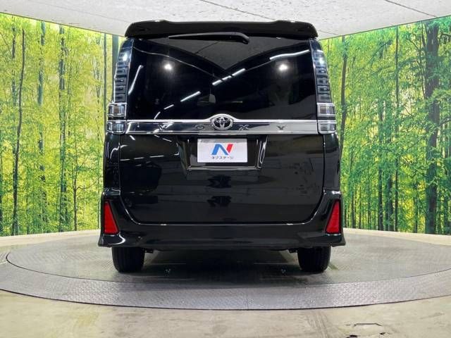 Toyota VOXY 2017-12 8470-17