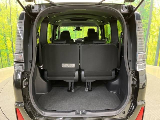 Toyota VOXY 2017-12 8470-13