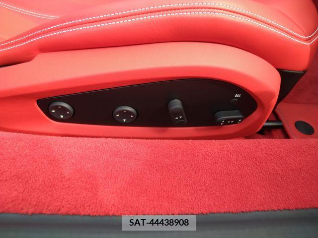 Ferrari F8 Spider 2022-03 413785-24