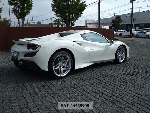 Ferrari F8 Spider 2022-03 413785-3