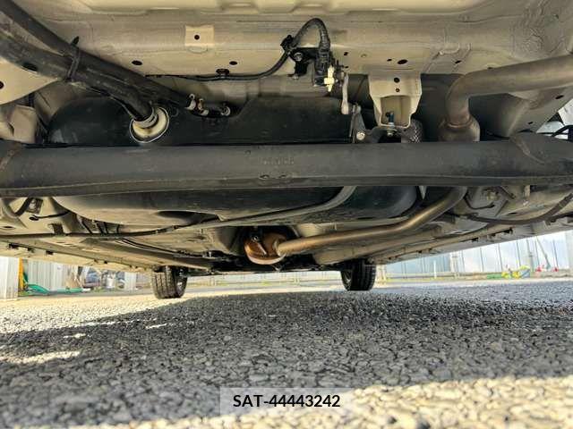 Suzuki SPACIA 2019-01 217928-10