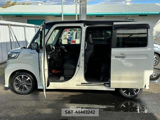 Suzuki SPACIA 2019-01 217928-9