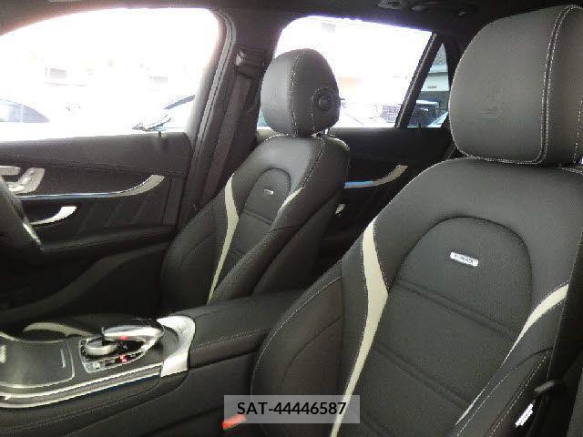 Amg C-CLASS 2018-11 348328-25