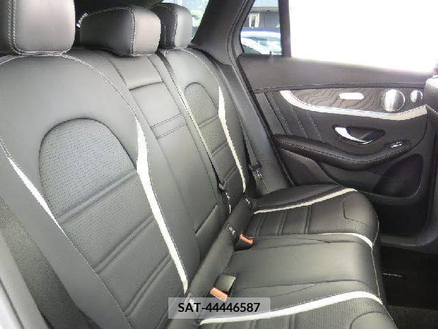 Amg C-CLASS 2018-11 348328-13