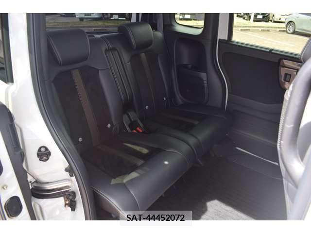 Honda N BOX CUSTOM 2020-01 245859-5