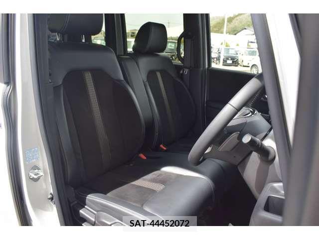 Honda N BOX CUSTOM 2020-01 245859-4