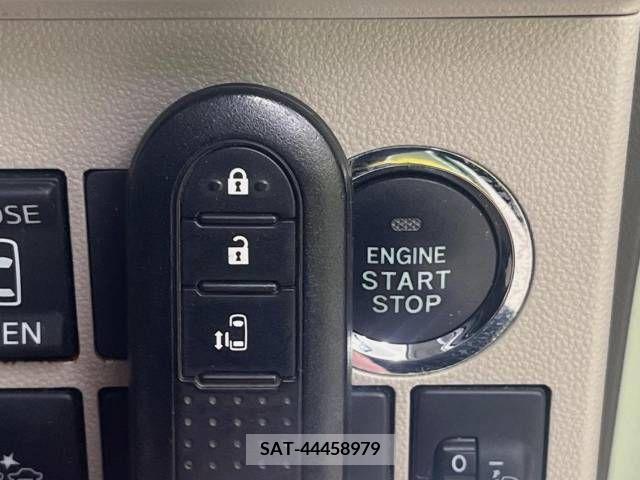 Daihatsu TANTO 2015-09 377072-7